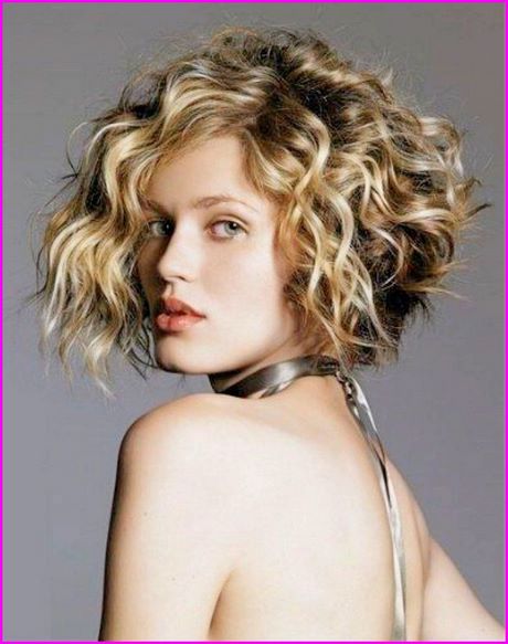 best-short-haircuts-for-curly-hair-2019-66_2 Best short haircuts for curly hair 2019