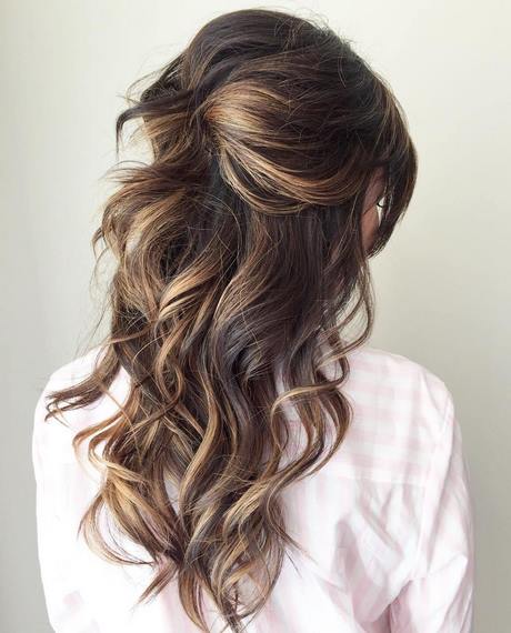 bridesmaid-hairstyles-2019-90_19 Bridesmaid hairstyles 2019