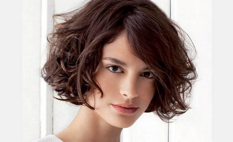 curly-bob-hairstyles-2019-67_17 Curly bob hairstyles 2019