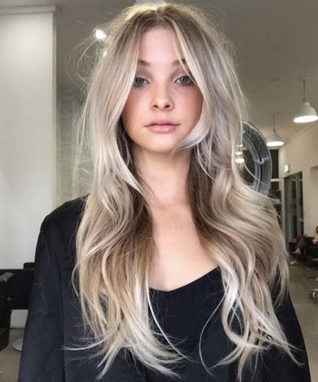 long-hairstyles-with-layers-2019-36_17 Long hairstyles with layers 2019