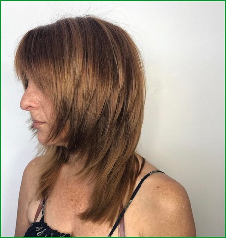 medium-layered-haircuts-with-bangs-2019-12_16 Medium layered haircuts with bangs 2019