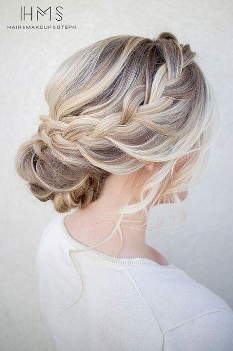 medium-updo-hairstyles-2019-04_11 Medium updo hairstyles 2019