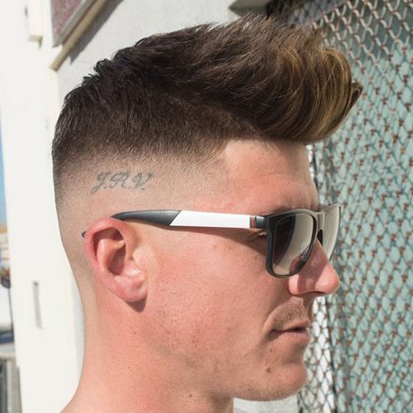 mens-hairstyle-for-2019-65_18 Mens hairstyle for 2019