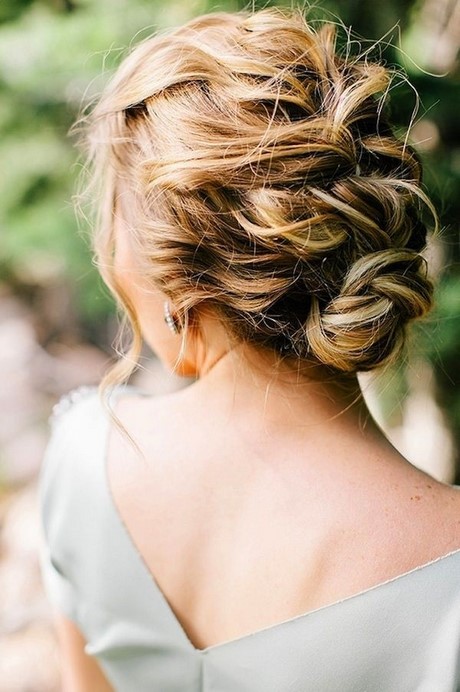prom-2019-hair-trends-68_19 Prom 2019 hair trends