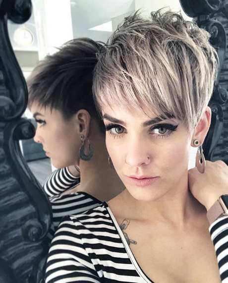 short-fashionable-haircuts-2019-25_19 Short fashionable haircuts 2019