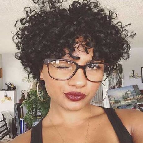 short-naturally-curly-hairstyles-2019-37_5 Short naturally curly hairstyles 2019