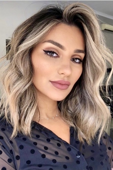 hairstyles-cuts-2022-63_7 Hairstyles cuts 2022