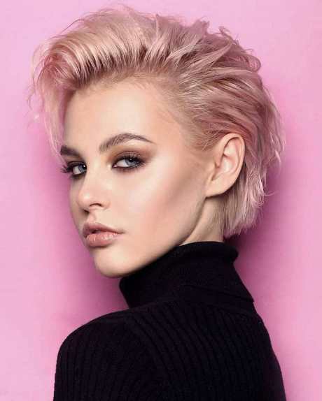 short-hairstyles-for-ladies-2022-18_11 Short hairstyles for ladies 2022