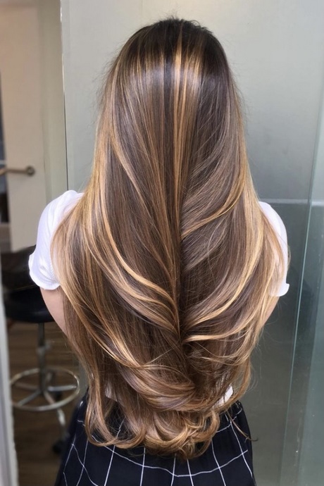 top-hair-trends-for-2022-23_9 Top hair trends for 2022