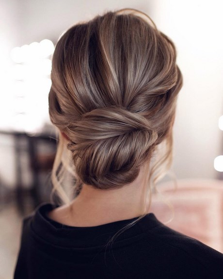 updo-hairstyles-2022-45_13 Updo hairstyles 2022