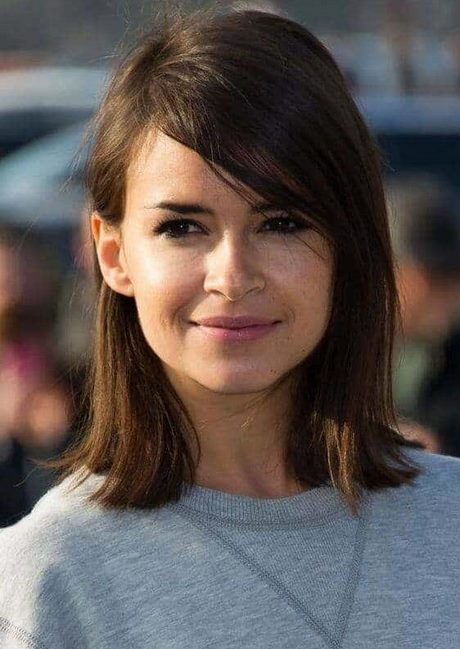 hairstyles-with-side-bangs-2023-87_12 Hairstyles with side bangs 2023