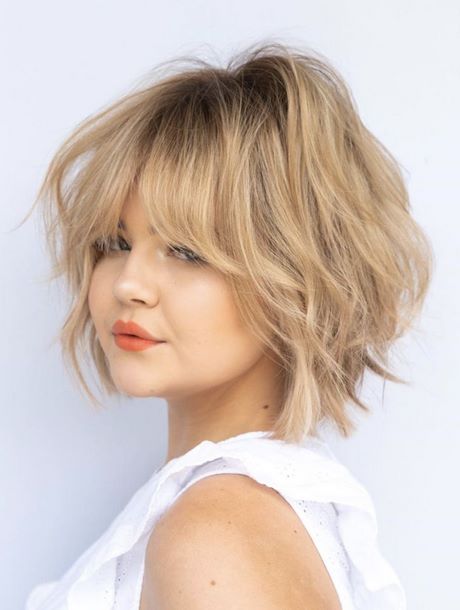 short-curly-hair-with-bangs-2023-55_7 Short curly hair with bangs 2023