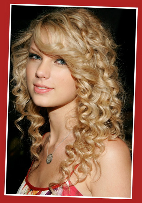 curled-hairstyles-76_10 Curled hairstyles