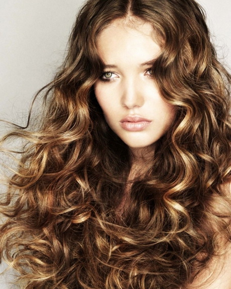 cute-curly-hairstyles-75_16 Cute curly hairstyles