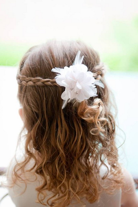 flower-girl-hairstyles-30_14 Flower girl hairstyles