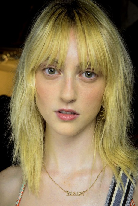 6-best-hairstyles-with-bangs-49_19 6 best hairstyles with bangs