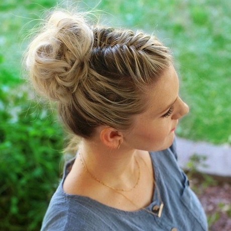 casual-updos-for-long-hair-16_9 Casual updos for long hair