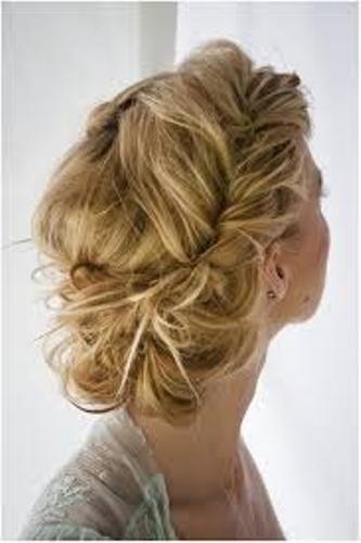 easy-pretty-updos-for-long-hair-13_10 Easy pretty updos for long hair