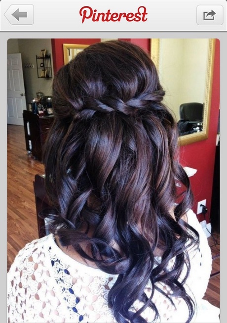 hairstyles-12-up-44_5 Hairstyles 1/2 up