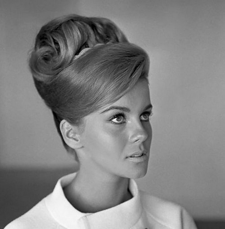 hairstyles-1960s-women-30_17 Hairstyles 1960s women