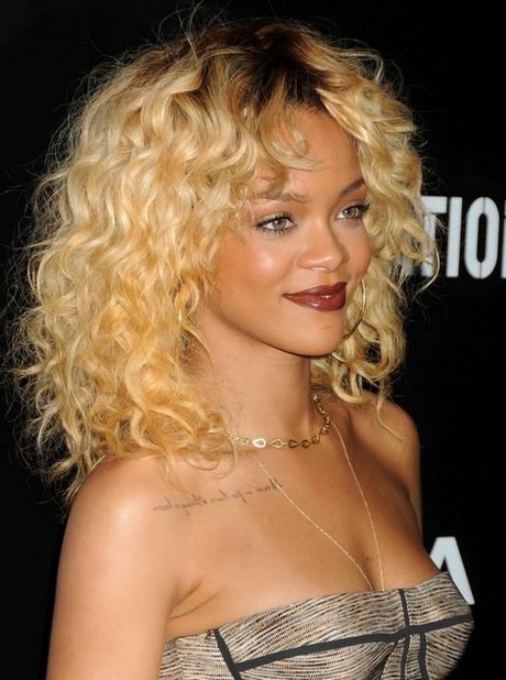 rihannas-hairstyles-52 Rihannas hairstyles