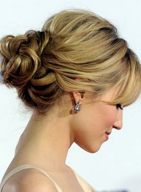 updos-for-long-hair-pictures-66_16 Updos for long hair pictures