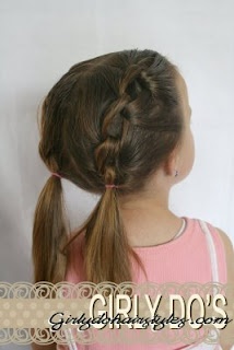 girls-easy-hairstyles-96_12 Girls easy hairstyles