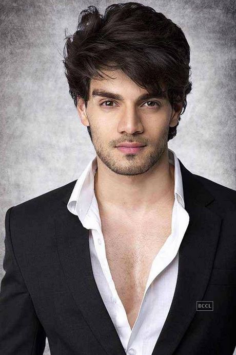bollywood-actor-hairstyle-2020-71_4 Bollywood actor hairstyle 2020