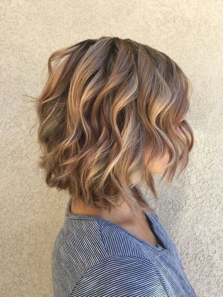 curly-bob-hairstyles-2020-18_8 Curly bob hairstyles 2020