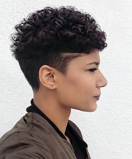 cute-short-curly-haircuts-2020-66_14 Cute short curly haircuts 2020