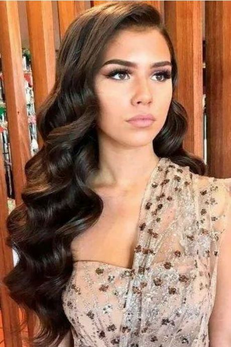 hairstyles-for-long-hair-prom-2020-44_10 Hairstyles for long hair prom 2020