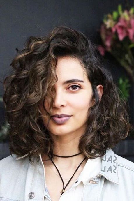hairstyles-for-short-curly-hair-2020-56_2 ﻿Hairstyles for short curly hair 2020