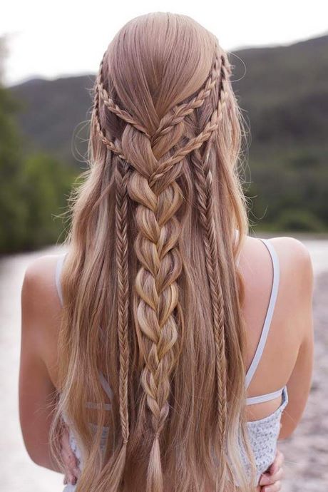 prom-braided-hairstyles-2020-86_8 Prom braided hairstyles 2020