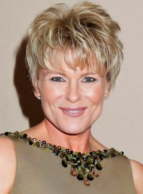 short-haircuts-for-women-over-50-in-2020-47_10 Short haircuts for women over 50 in 2020