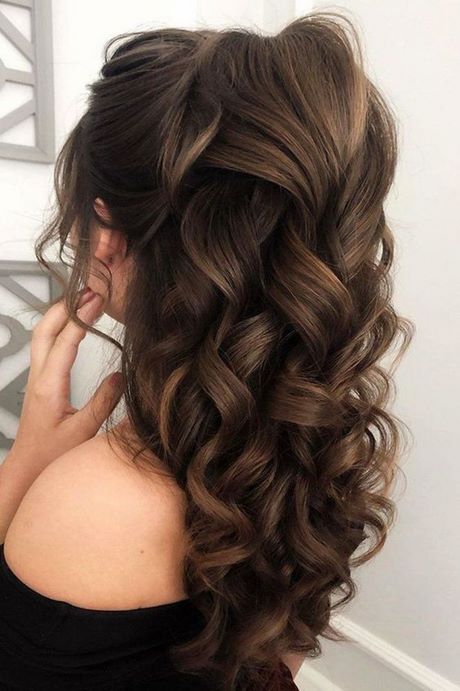 new-prom-hairstyles-2021-31_5 New prom hairstyles 2021