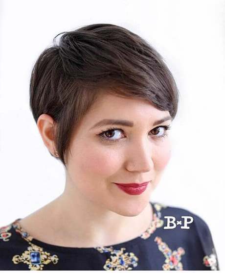 short-hairstyles-for-2021-for-round-faces-51_14 Short hairstyles for 2021 for round faces
