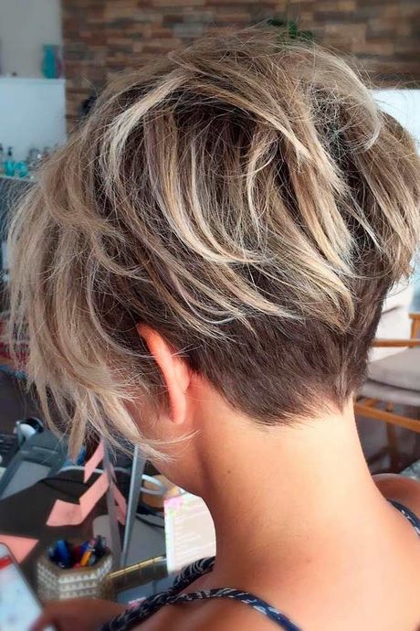 short-stylish-hairstyles-2021-63_7 Short stylish hairstyles 2021