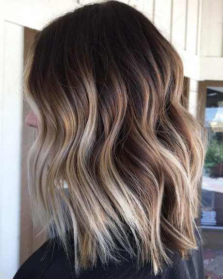 wavy-medium-hairstyles-2021-05_6 Wavy medium hairstyles 2021