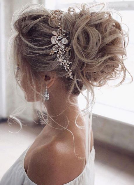 wedding-bride-hairstyles-2021-11_18 Wedding bride hairstyles 2021