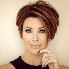 hairstyles-bobs-2016-67_4 Hairstyles bobs 2016