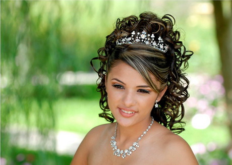 quinceanera-hairstyles-2016-83_18 Quinceanera hairstyles 2016