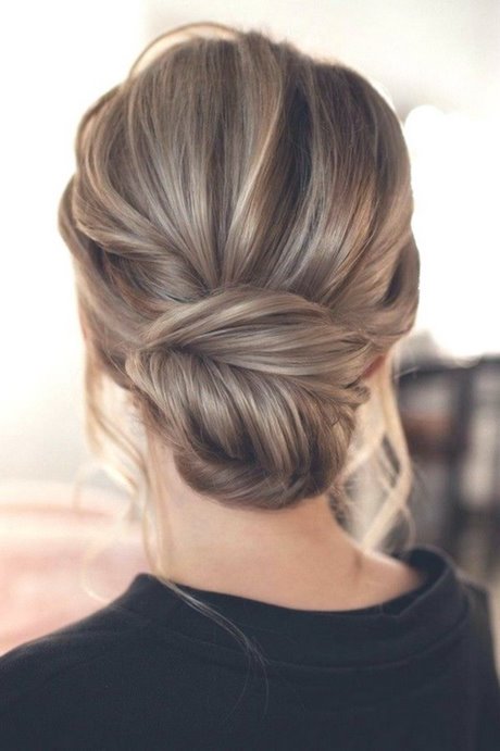 classic-updo-hairstyles-for-long-hair-04_12 Classic updo hairstyles for long hair