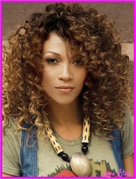 cute-haircuts-for-naturally-curly-hair-30_8 Cute haircuts for naturally curly hair