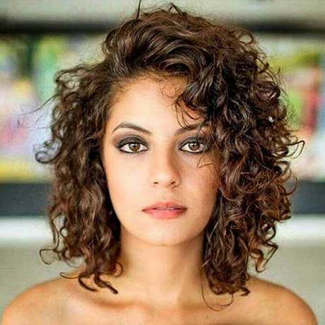 popular-curly-hairstyles-2019-75_18 Popular curly hairstyles 2019