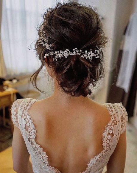 simple-bridal-hairstyles-for-medium-length-hair-43_15 Simple bridal hairstyles for medium length hair