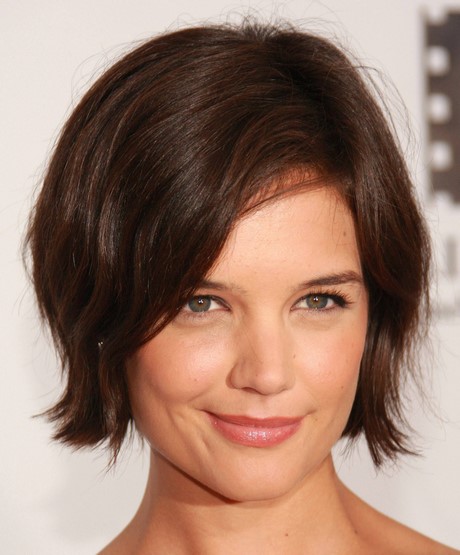 simple-short-haircuts-for-round-faces-73_4 Simple short haircuts for round faces