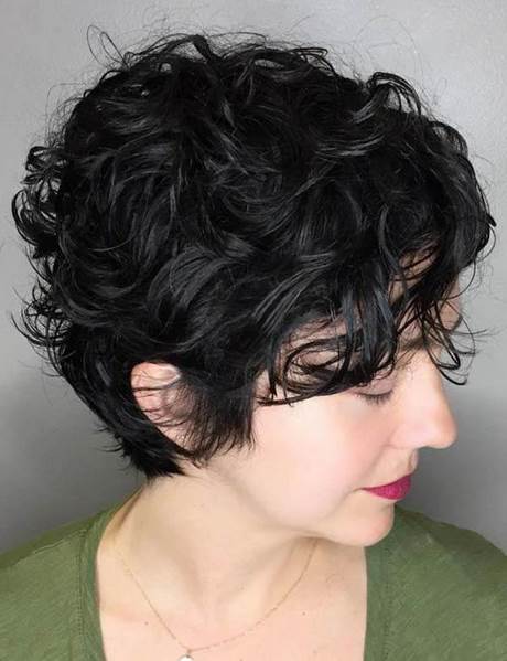 trendy-short-curly-hairstyles-2019-53_4 Trendy short curly hairstyles 2019