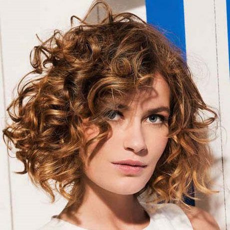 trendy-short-haircuts-for-curly-hair-92_11 Trendy short haircuts for curly hair