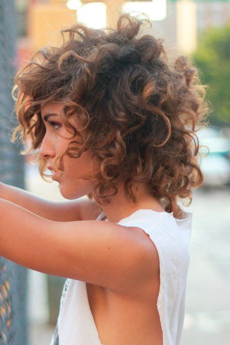 womens-haircuts-curly-hair-50_2 Womens haircuts curly hair