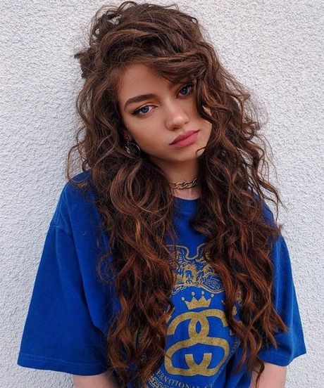 womens-long-curly-hairstyles-88_17 Womens long curly hairstyles